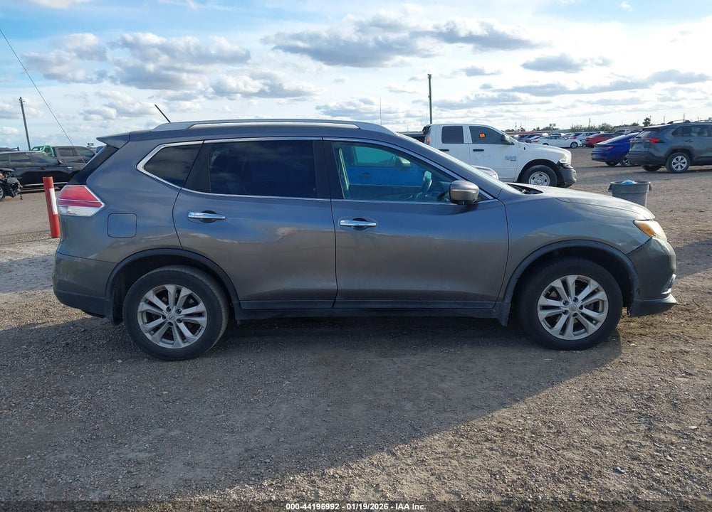2015 NISSAN ROGUE SV VIN: 5N1AT2MT9FC919140