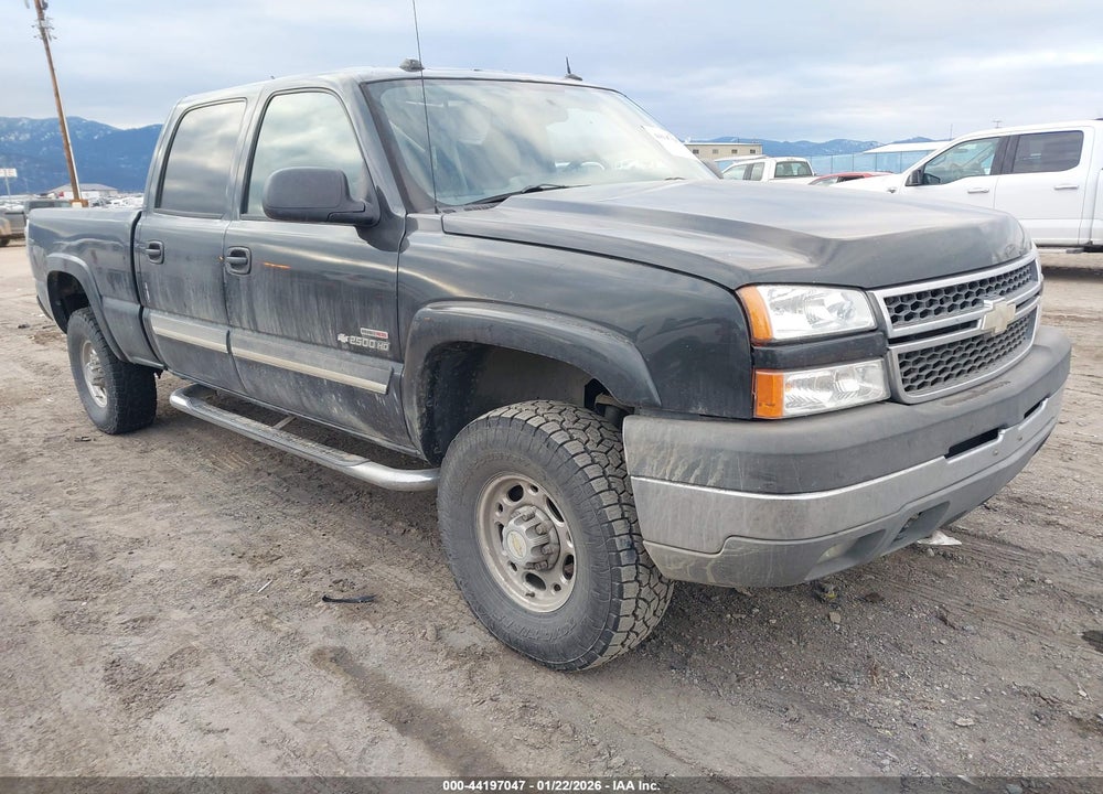 2005 CHEVROLET SILVERADO 2500HD LT VIN: 1GCHK23275F888336