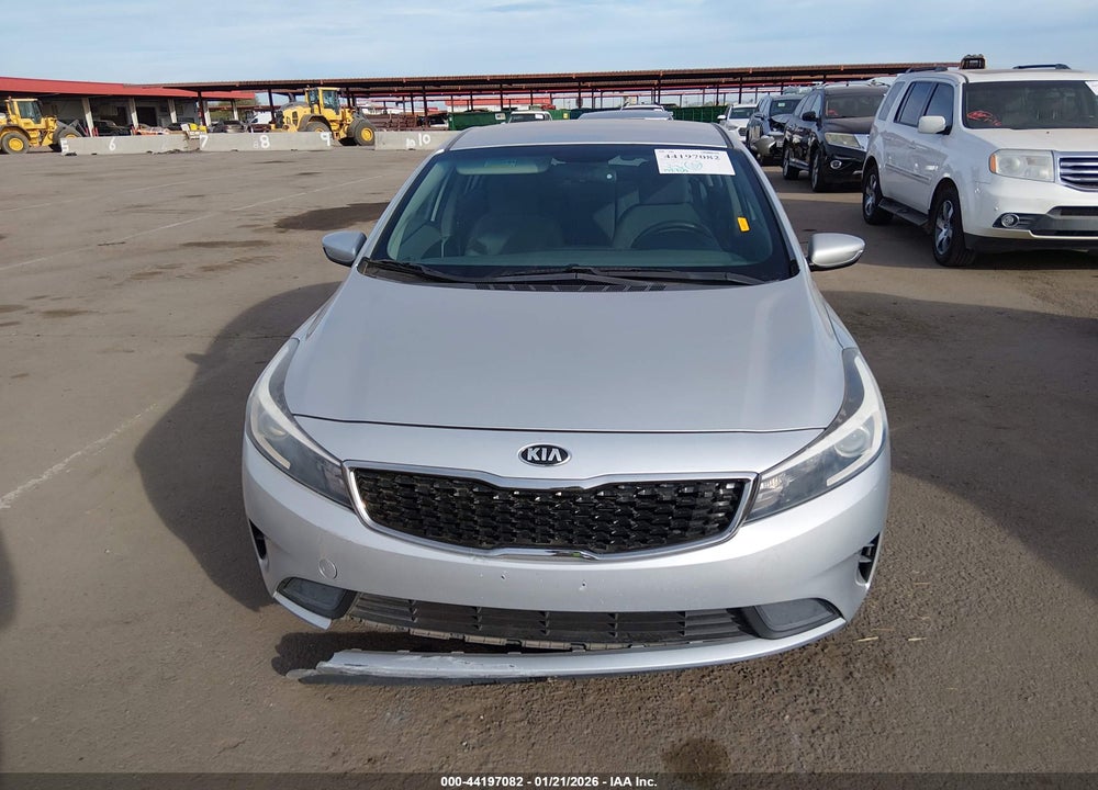 2017 KIA FORTE LX VIN: 3KPFL4A73HE070020