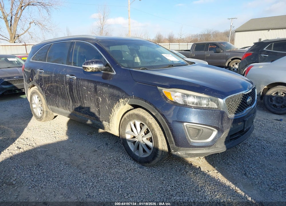 2016 KIA SORENTO 2.4L LX VIN: 5XYPGDA36GG113014