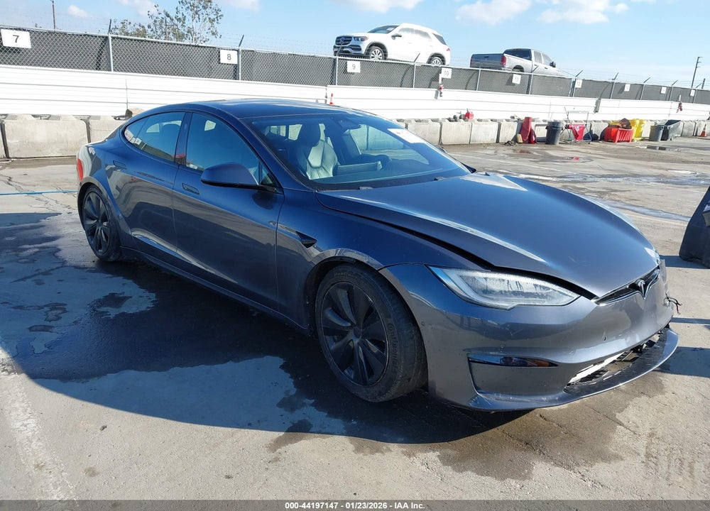 2021 TESLA MODEL S VIN: 5YJSA1E53MF443573