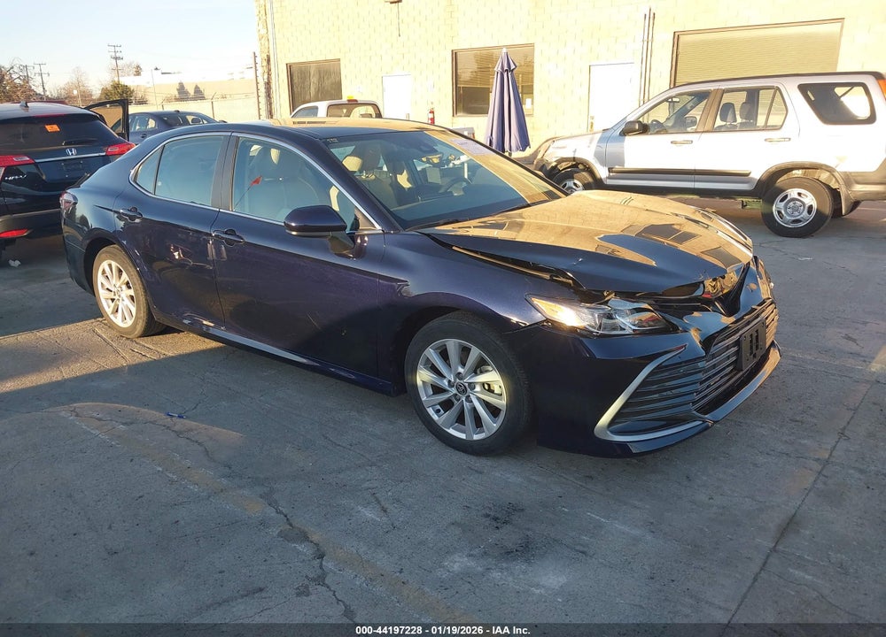 2022 TOYOTA CAMRY LE VIN: 4T1C11AK8NU644535