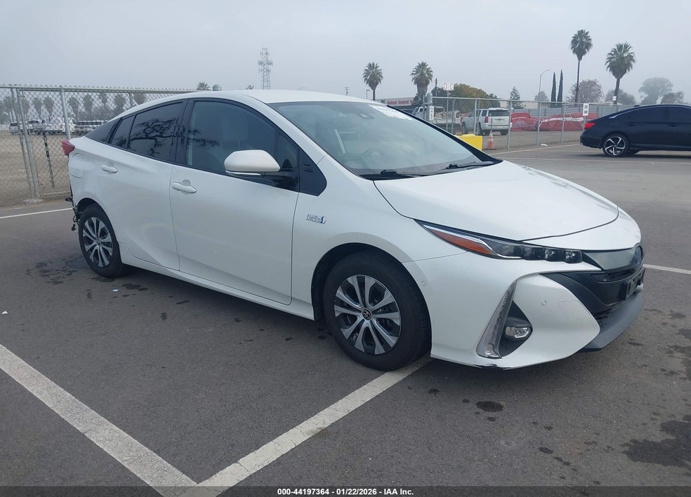 2020 TOYOTA PRIUS PRIME LIMITED VIN: JTDKARFP6L3157050