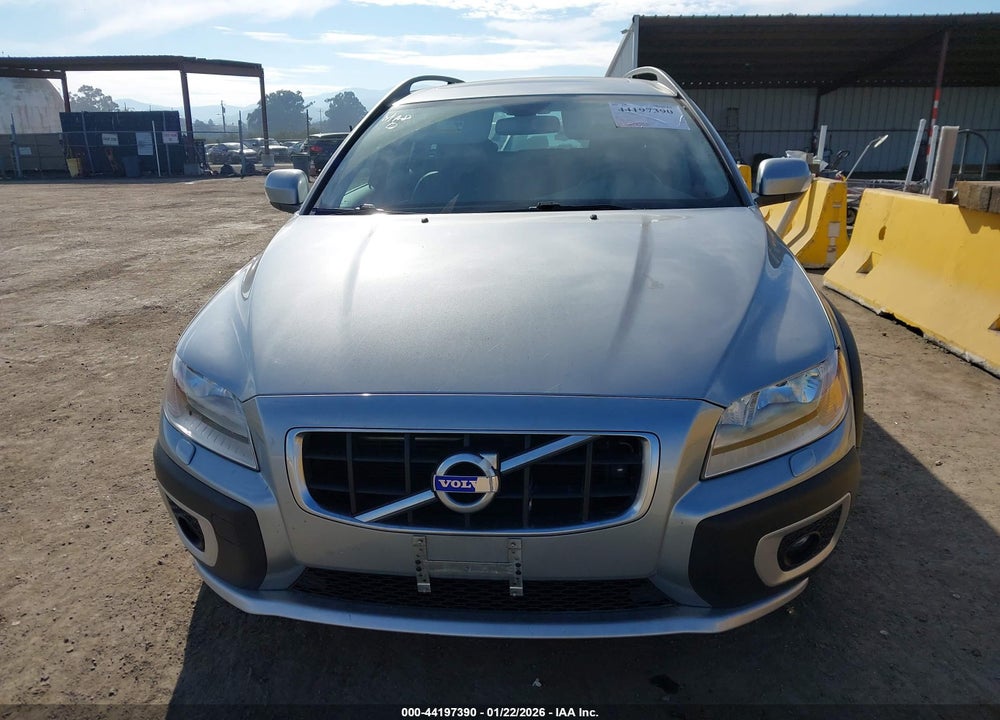 2010 VOLVO XC70 3.2 VIN: YV4960BZ5A1075822