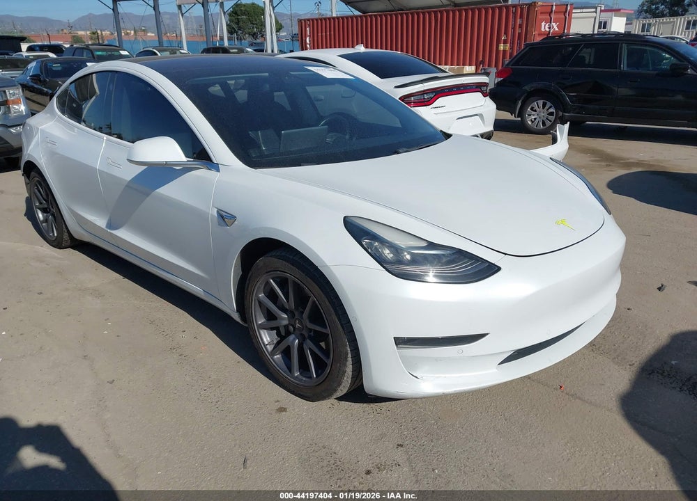 2018 TESLA MODEL 3 LONG RANGE/PERFORMANCE VIN: 5YJ3E1EB5JF067209
