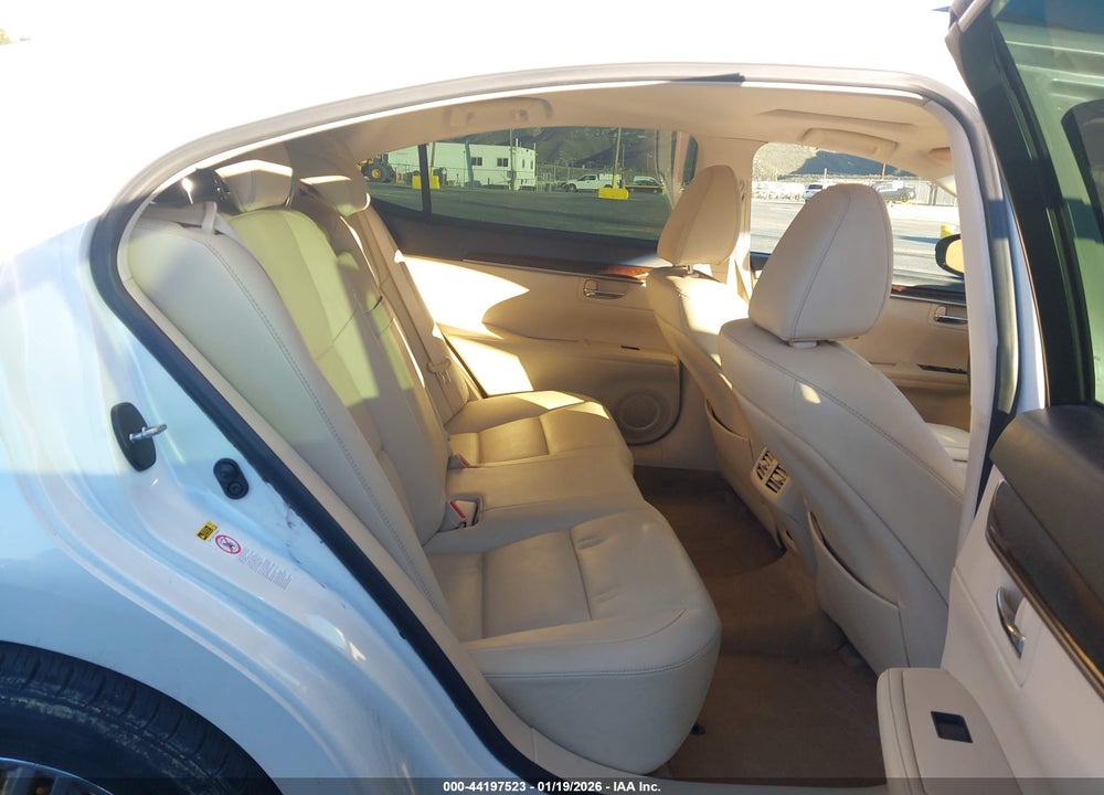 2013 LEXUS ES 350 VIN: JTHBK1GG1D2072801