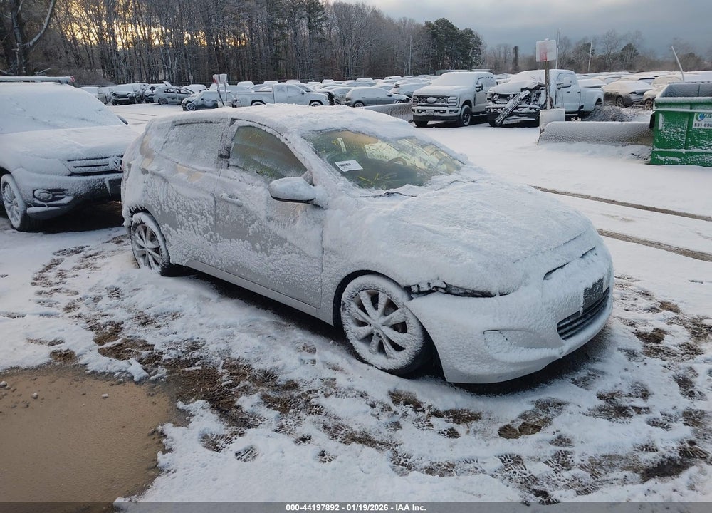 2012 HYUNDAI ACCENT SE VIN: KMHCU5AE0CU013137