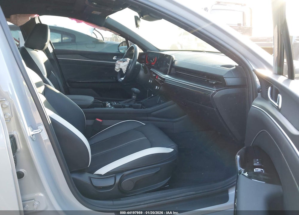 2025 KIA K5 GT-LINE VIN: KNAG64J75S5347861