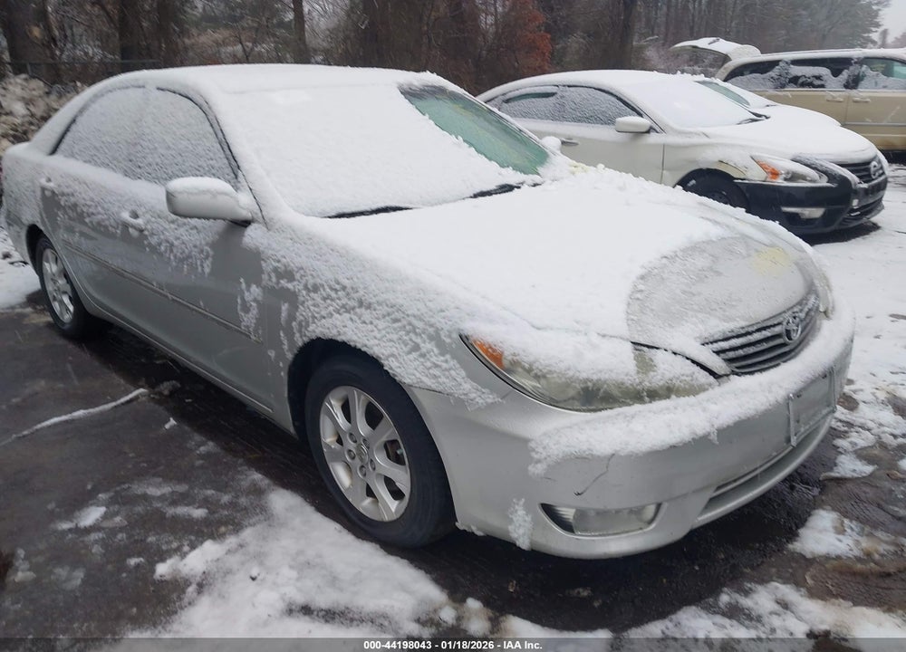 2005 TOYOTA CAMRY XLE V6 VIN: 4T1BF30K35U613526