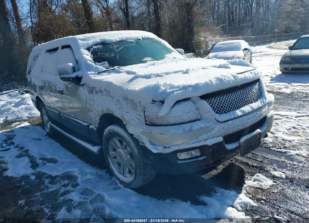 2003 FORD EXPEDITION XLT VIN: 1FMPU16W03LB14096