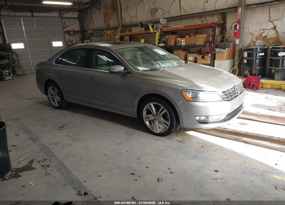 2014 VOLKSWAGEN PASSAT 2.0L TDI SEL PREMIUM VIN: 1VWCN7A39EC051161