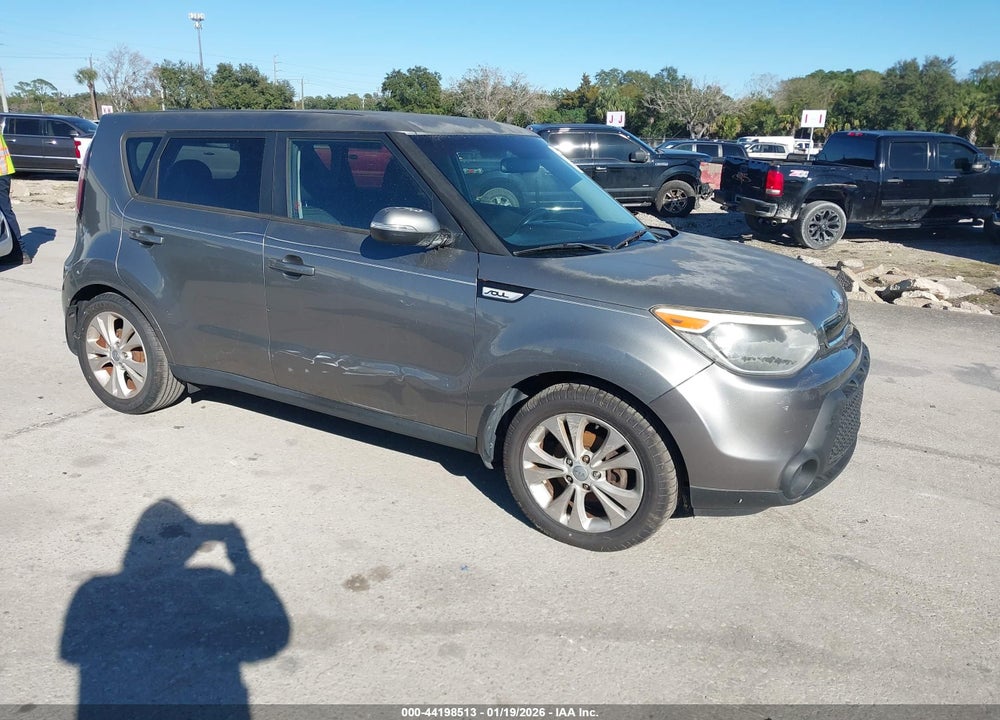 2014 KIA SOUL + VIN: KNDJP3A5XE7083625