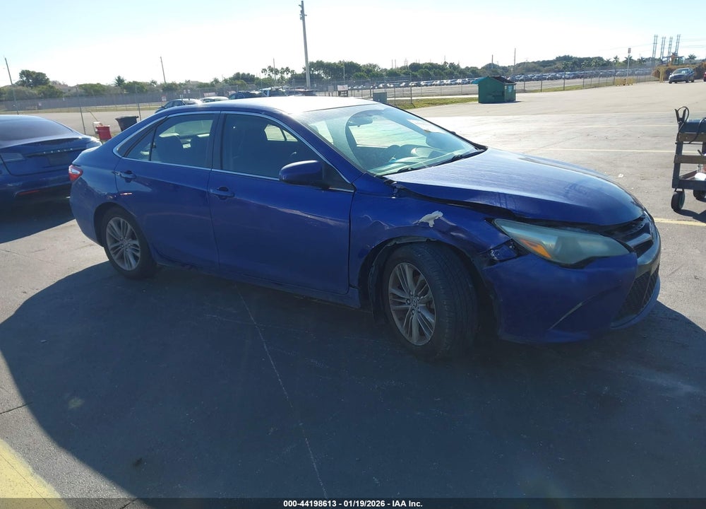 2016 TOYOTA CAMRY SE VIN: 4T1BF1FK4GU559636