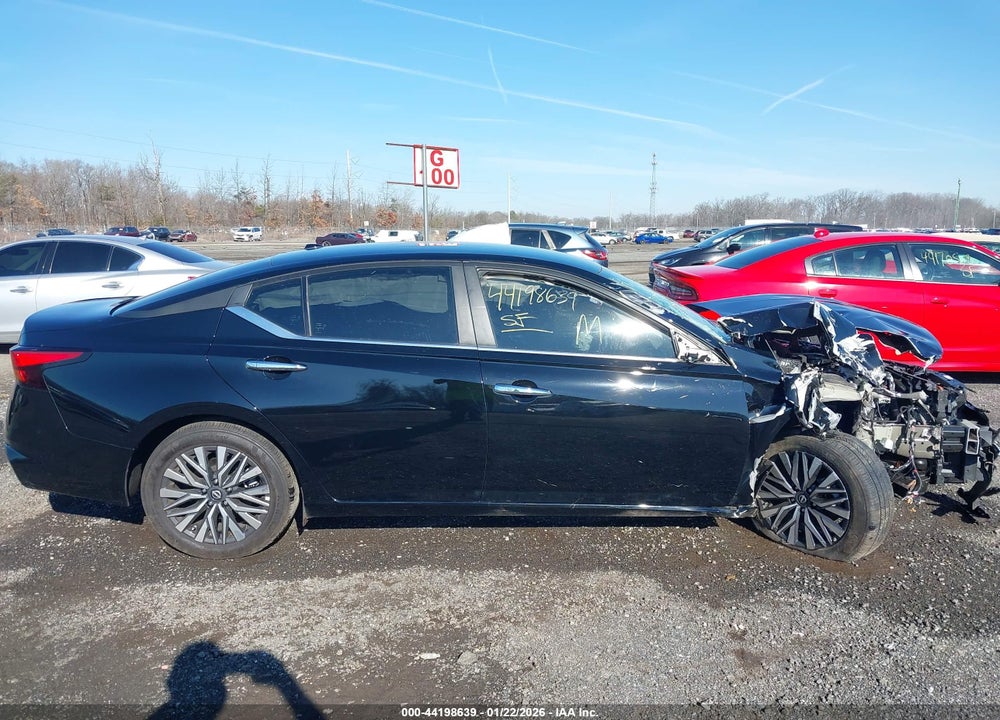 2025 NISSAN ALTIMA SV FWD VIN: 1N4BL4DV1SN326818