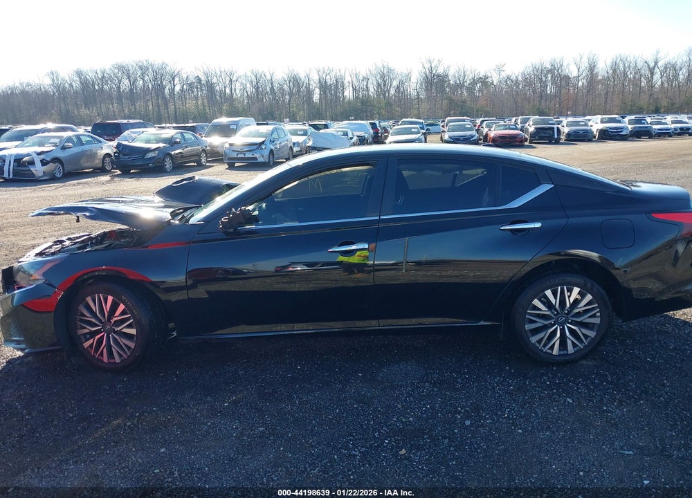 2025 NISSAN ALTIMA SV FWD VIN: 1N4BL4DV1SN326818