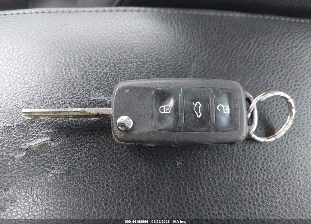 2011 VOLKSWAGEN JETTA 2.5L SE VIN: 3VWDX7AJ9BM306480