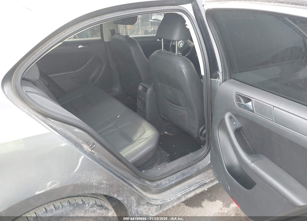 2011 VOLKSWAGEN JETTA 2.5L SE VIN: 3VWDX7AJ9BM306480