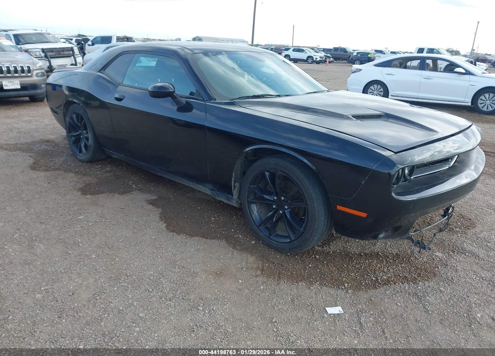 2019 DODGE CHALLENGER SXT VIN: 2C3CDZAG0KH751233