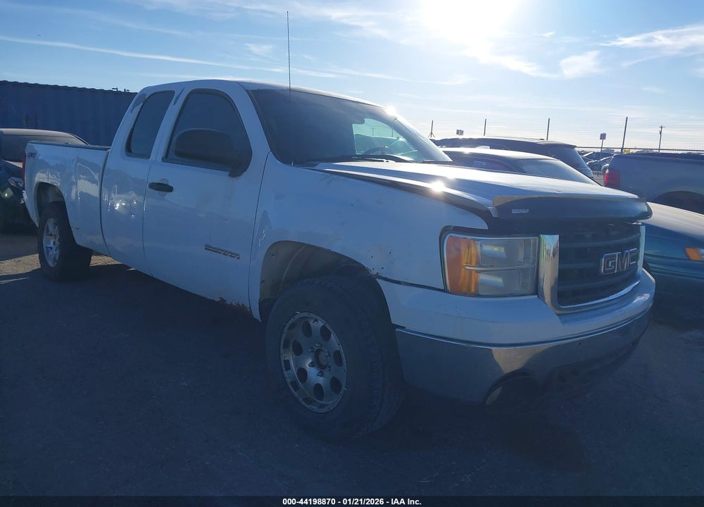 2011 GMC SIERRA 1500 WORK TRUCK VIN: 1GTR2TE39BZ435359