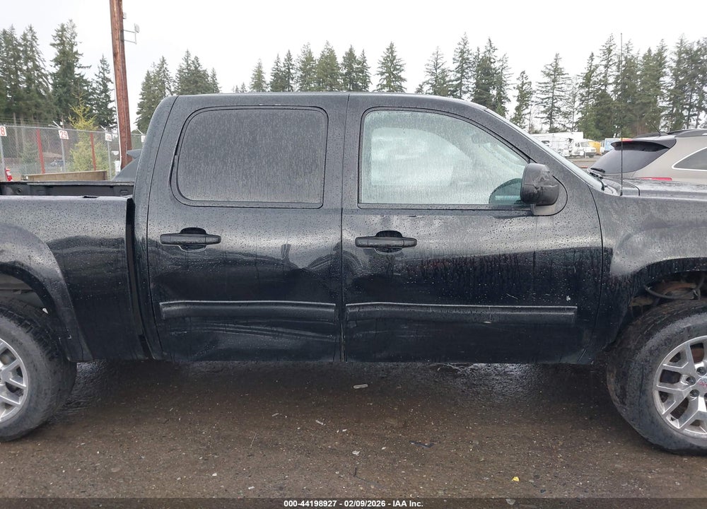 2011 GMC SIERRA 1500 SLE VIN: 3GTP2VE32BG182839