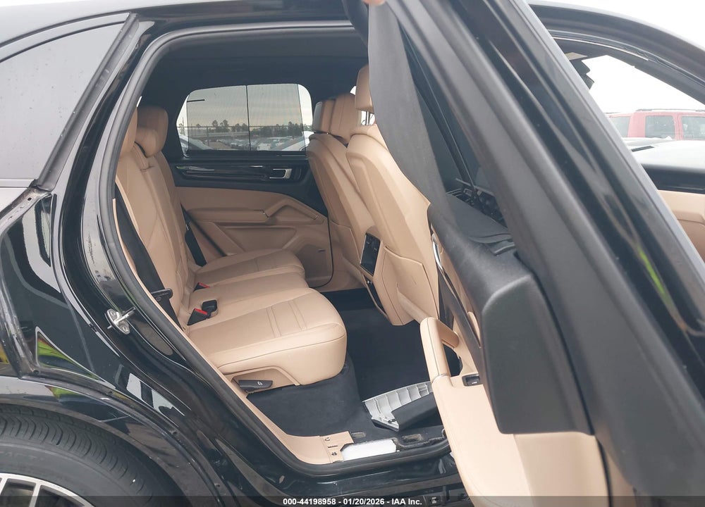 2022 PORSCHE CAYENNE PLATINUM EDITION VIN: WP1AA2AY8NDA05026