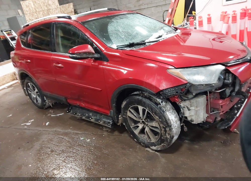 2016 TOYOTA RAV4 XLE VIN: JTMRFREV4GJ081717