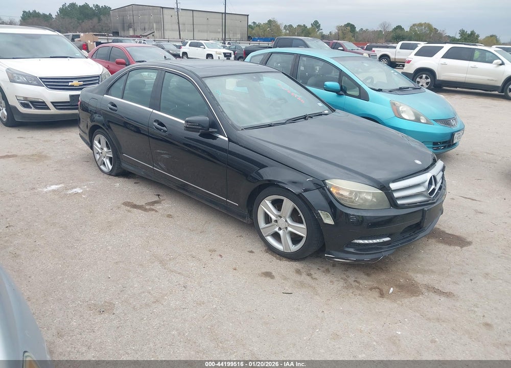 2011 MERCEDES-BENZ C 300 LUXURY/SPORT VIN: WDDGF5EBXBA436958