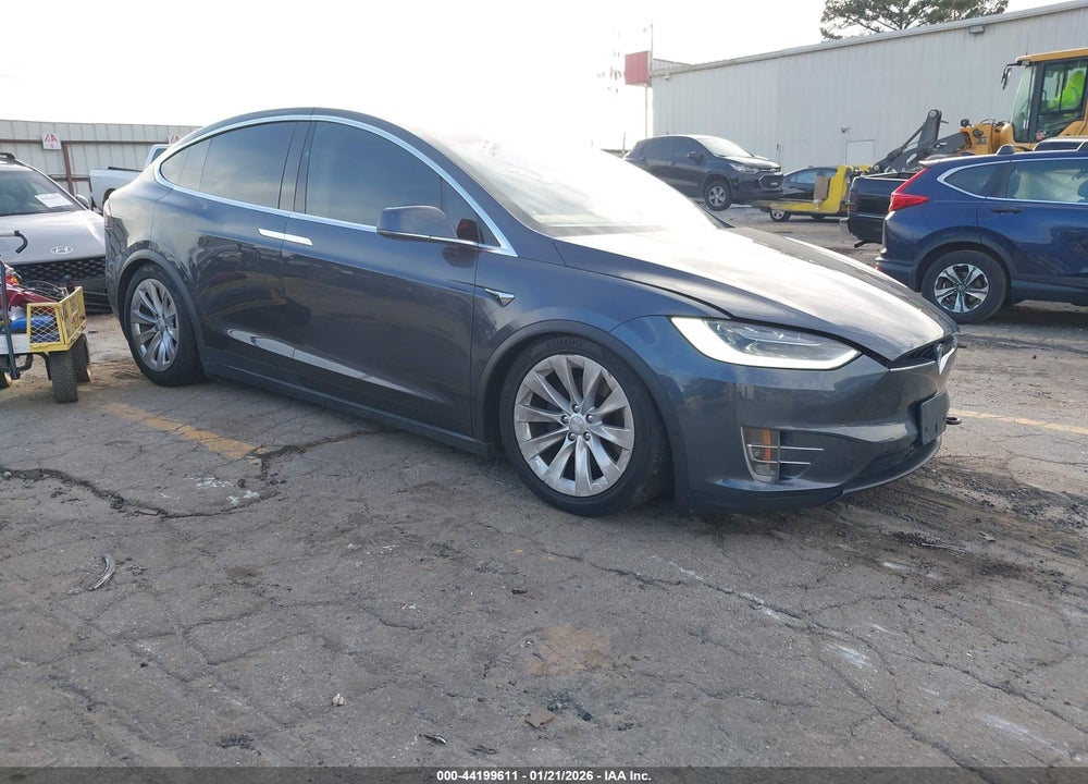 2017 TESLA MODEL X VIN: 5YJXCBE20HF063821