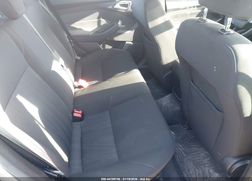 2017 FORD FOCUS SEL VIN: 1FADP3H27HL317858