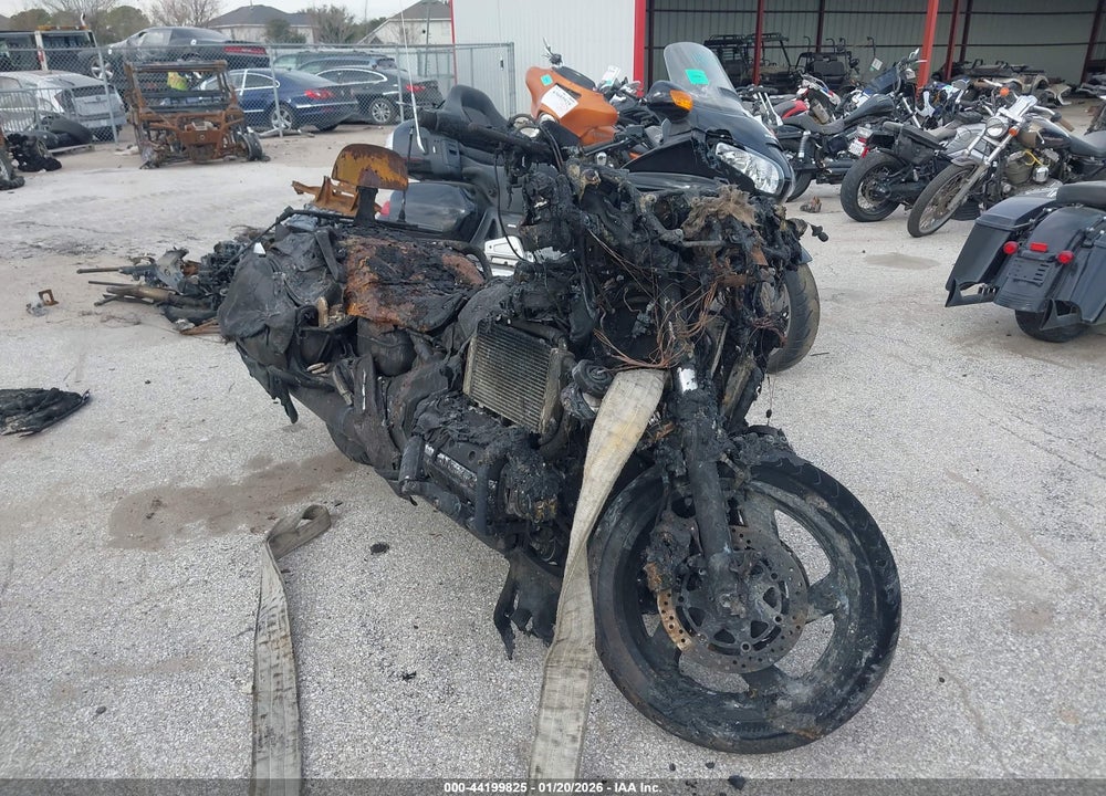 2016 HONDA GL1800 B VIN: JH2SC6842GK300591