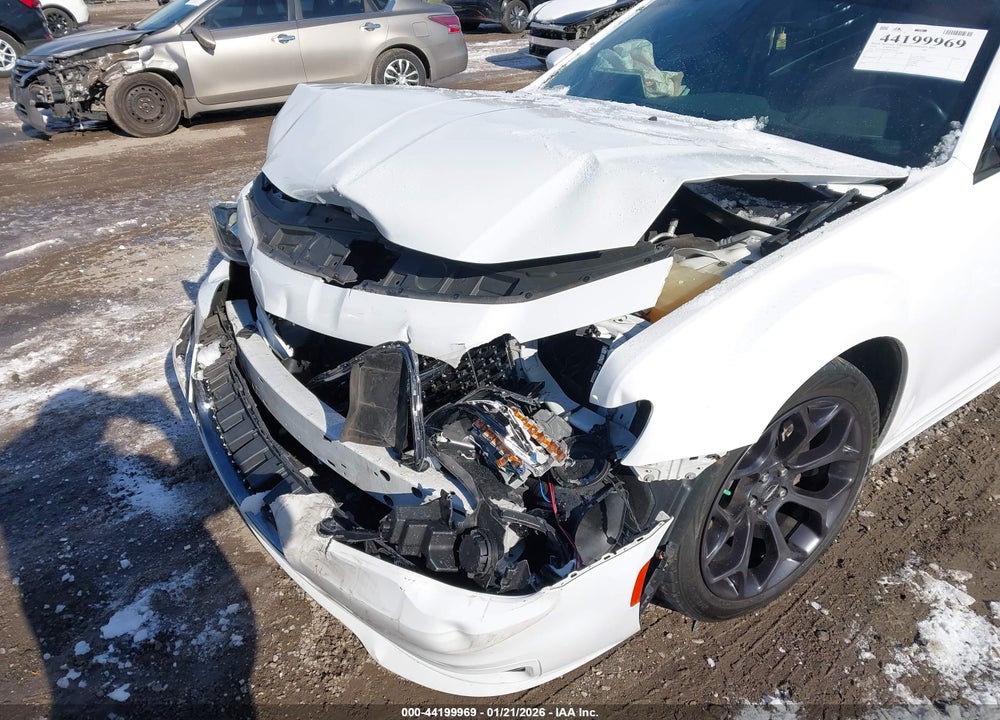 2020 CHRYSLER 300 300S VIN: 2C3CCABT8LH180639
