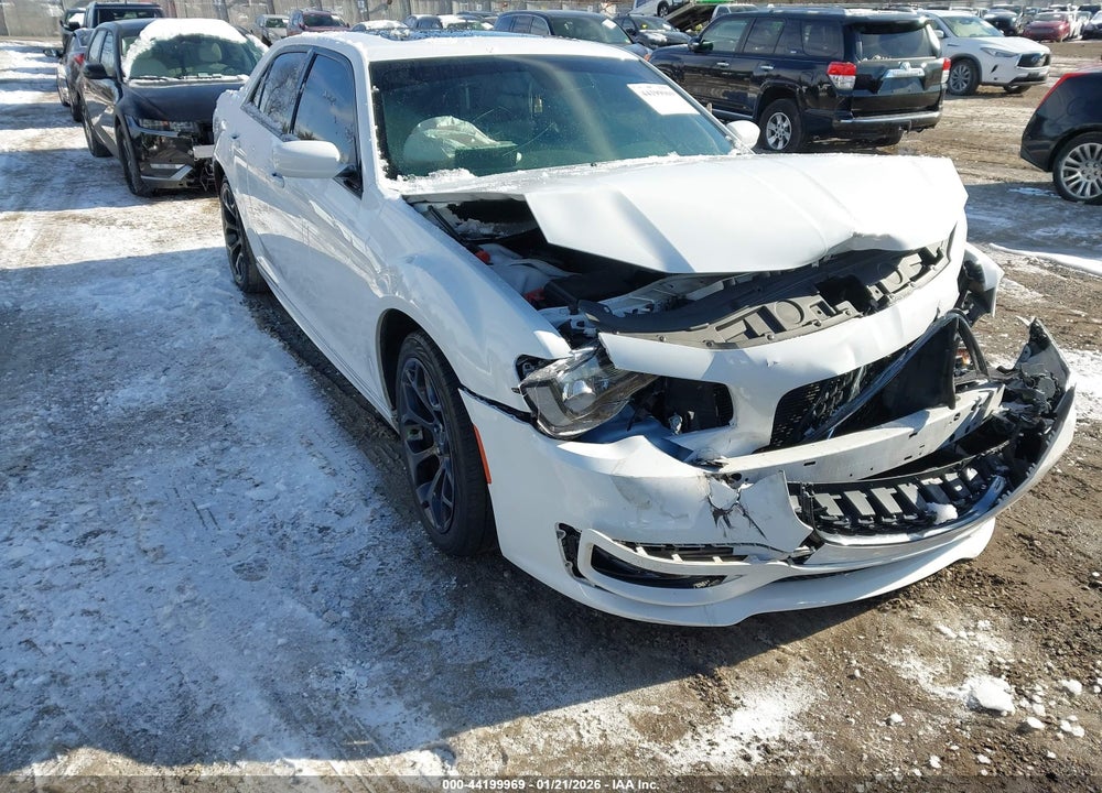 2020 CHRYSLER 300 300S VIN: 2C3CCABT8LH180639