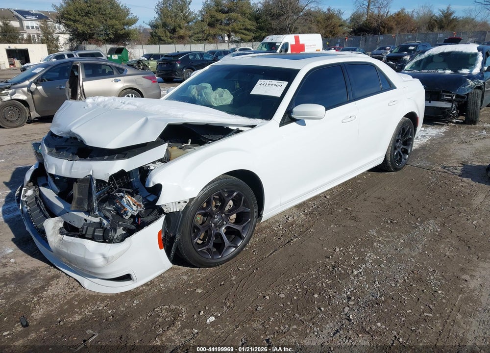2020 CHRYSLER 300 300S VIN: 2C3CCABT8LH180639