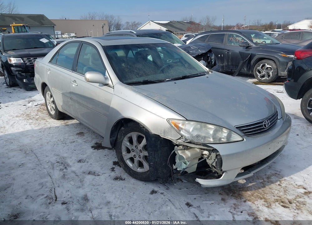 2005 TOYOTA CAMRY XLE VIN: 4T1BE30K25U045837