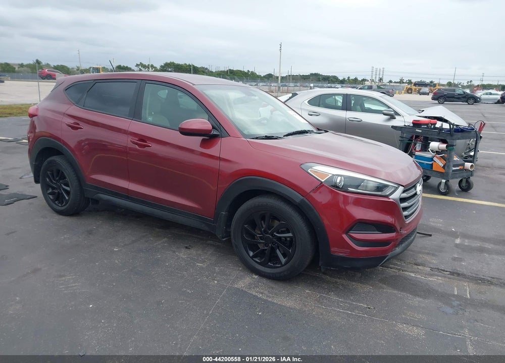 2017 HYUNDAI TUCSON SE VIN: KM8J23A49HU532686