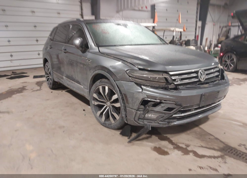 2019 VOLKSWAGEN TIGUAN 2.0T SEL PREMIUM/2.0T SEL PREMIUM R-LINE VIN: 3VV4B7AX4KM023685