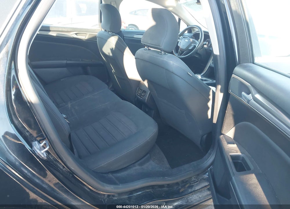 2018 FORD FUSION SE VIN: 3FA6P0H78JR195621