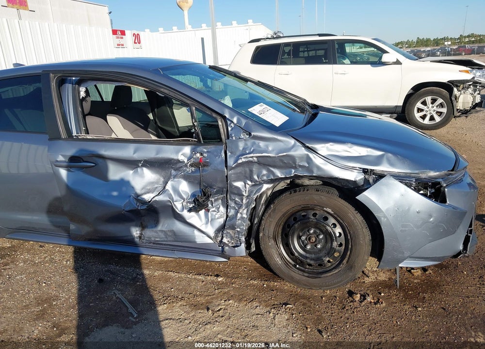 2024 TOYOTA COROLLA LE VIN: 5YFB4MDE1RP111430