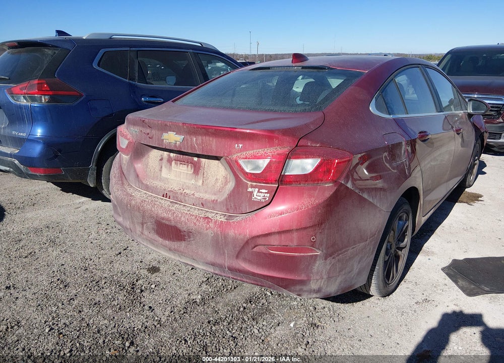 2019 CHEVROLET CRUZE LT VIN: 1G1BE5SM0K7142018