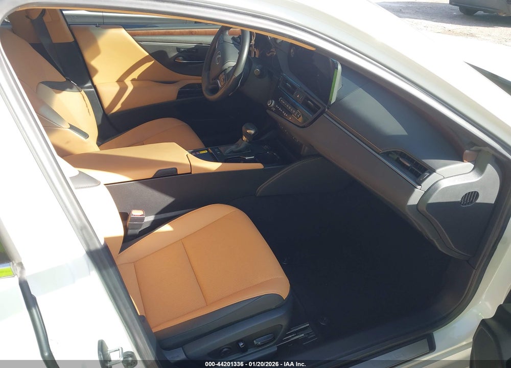 2024 LEXUS ES 300H VIN: 58ADA1C1XRU051217