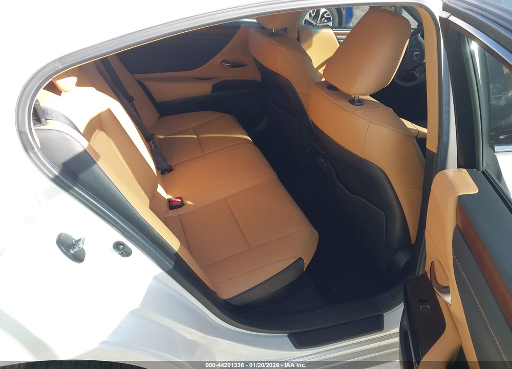 2024 LEXUS ES 300H VIN: 58ADA1C1XRU051217
