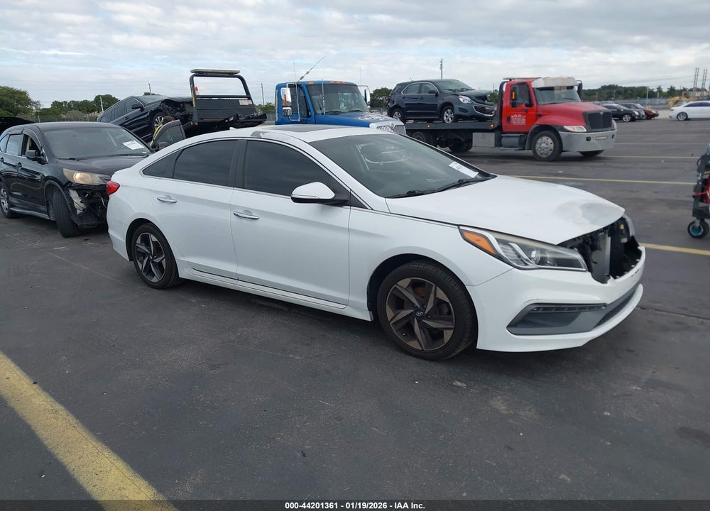 2016 HYUNDAI SONATA SPORT VIN: 5NPE34AF6GH371393