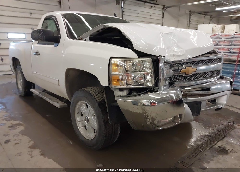 2012 CHEVROLET SILVERADO 1500 LT VIN: 1GCNKSE09CZ302696