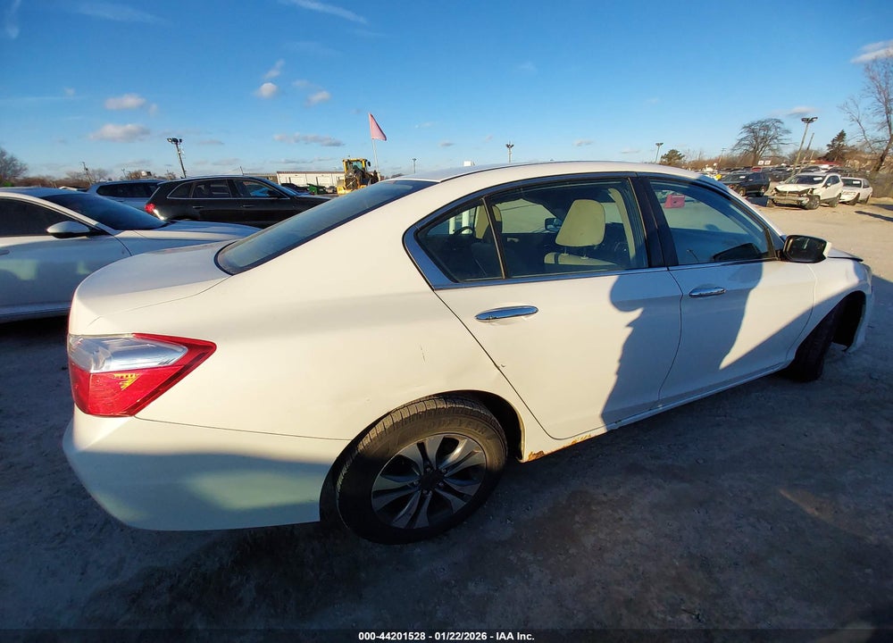 2013 HONDA ACCORD LX VIN: 1HGCR2F31DA123355