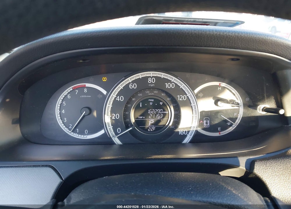 2013 HONDA ACCORD LX VIN: 1HGCR2F31DA123355