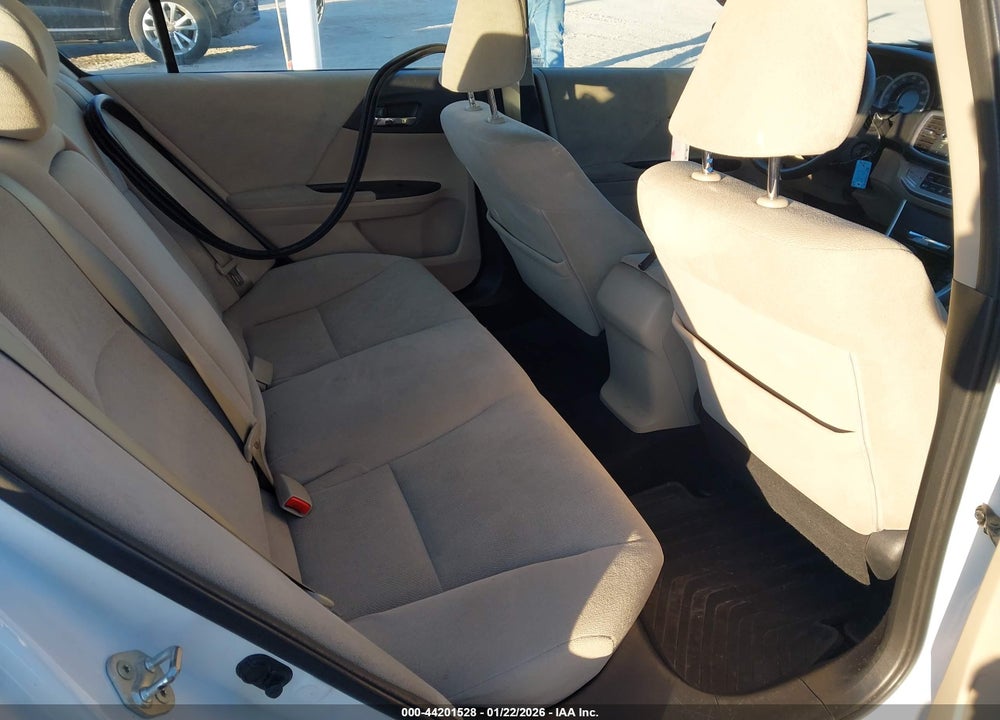 2013 HONDA ACCORD LX VIN: 1HGCR2F31DA123355
