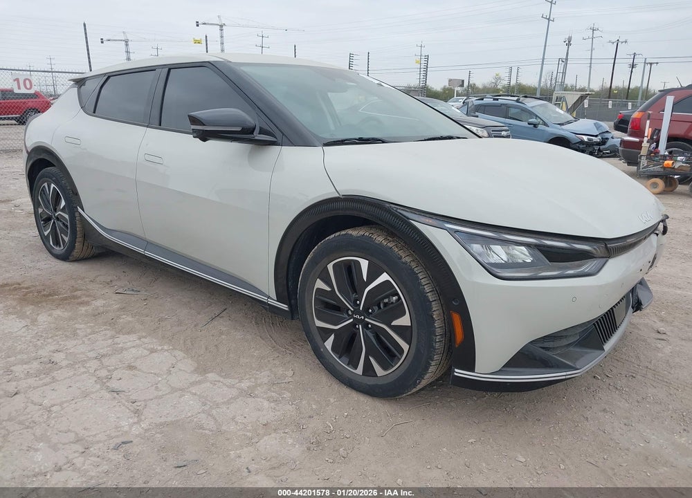 2023 KIA EV6 WIND VIN: KNDC34LA5P5604429