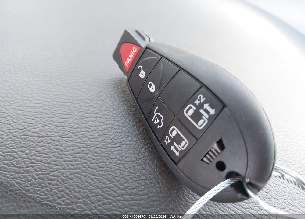 2014 CHRYSLER TOWN & COUNTRY TOURING VIN: 2C4RC1BGXER207149