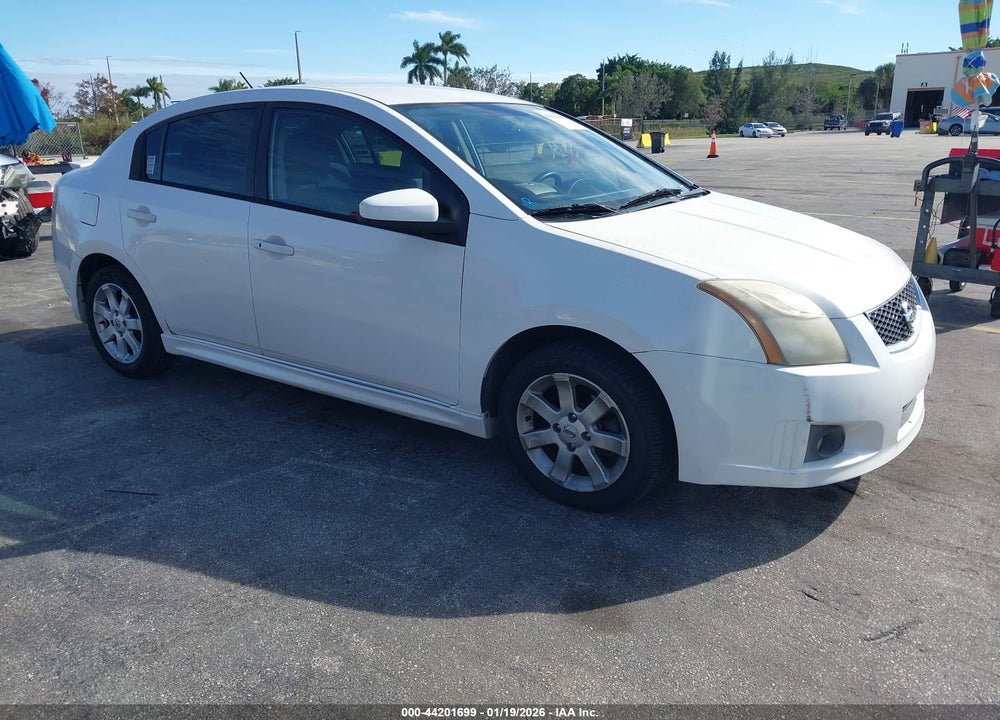 2011 NISSAN SENTRA 2.0SR VIN: 3N1AB6AP7BL628417