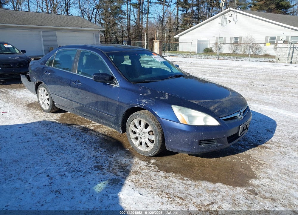 2007 HONDA ACCORD 3.0 EX VIN: 1HGCM66837A050608